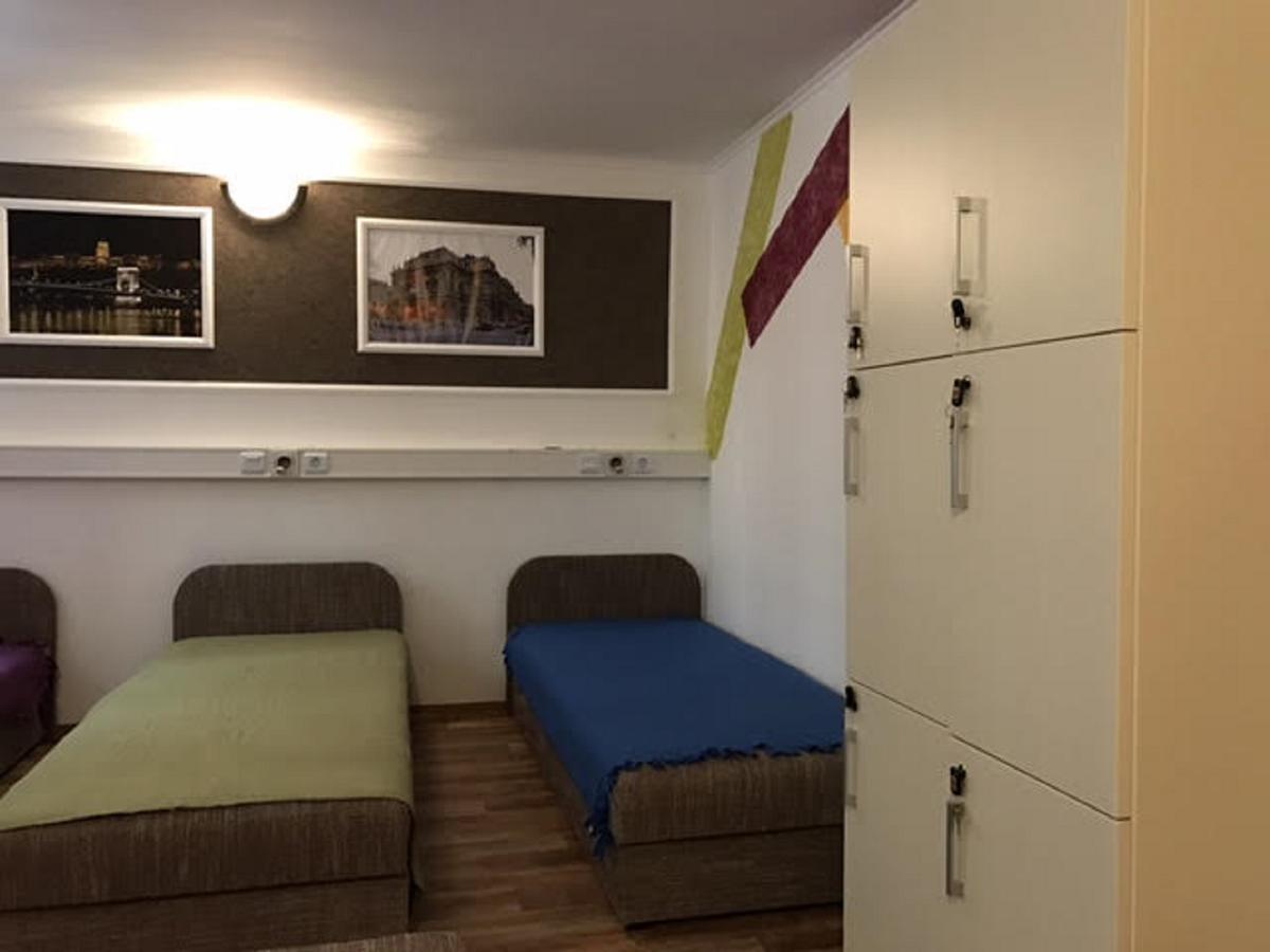 Opera Hostel Будапеща Екстериор снимка