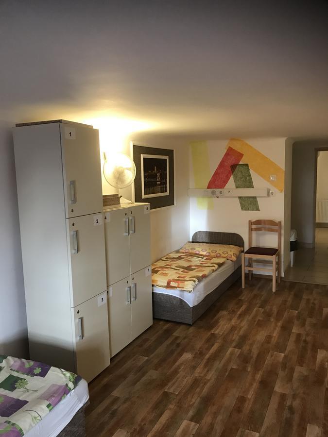 Opera Hostel Будапеща Екстериор снимка