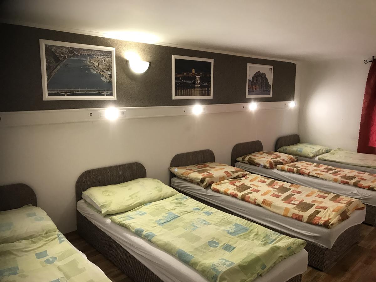 Opera Hostel Будапеща Екстериор снимка