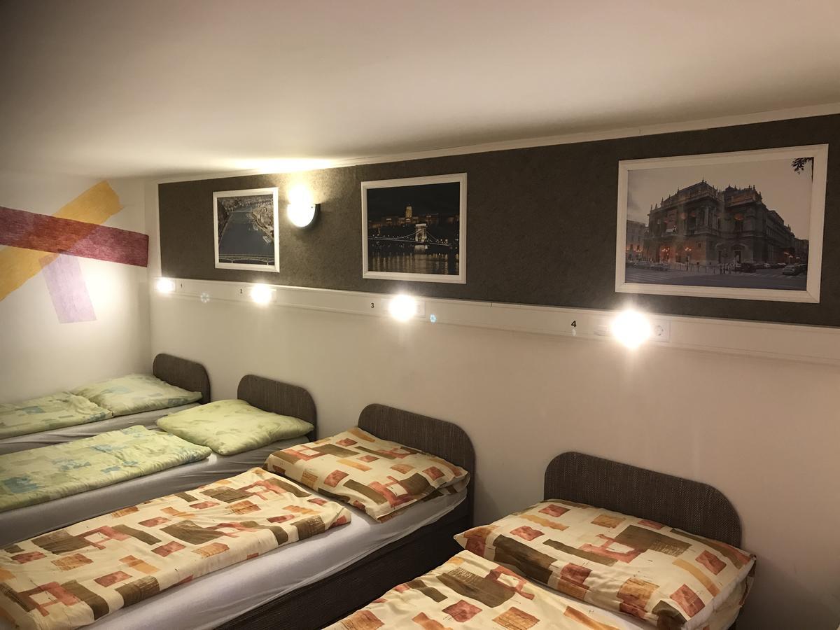 Opera Hostel Будапеща Екстериор снимка