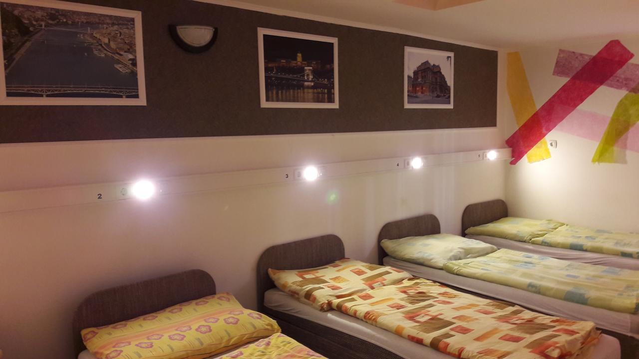 Opera Hostel Будапеща Екстериор снимка