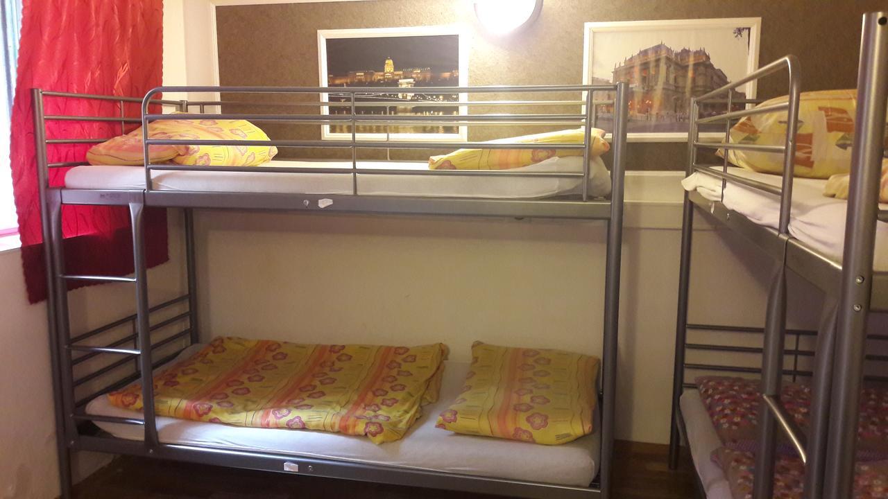 Opera Hostel Будапеща Екстериор снимка