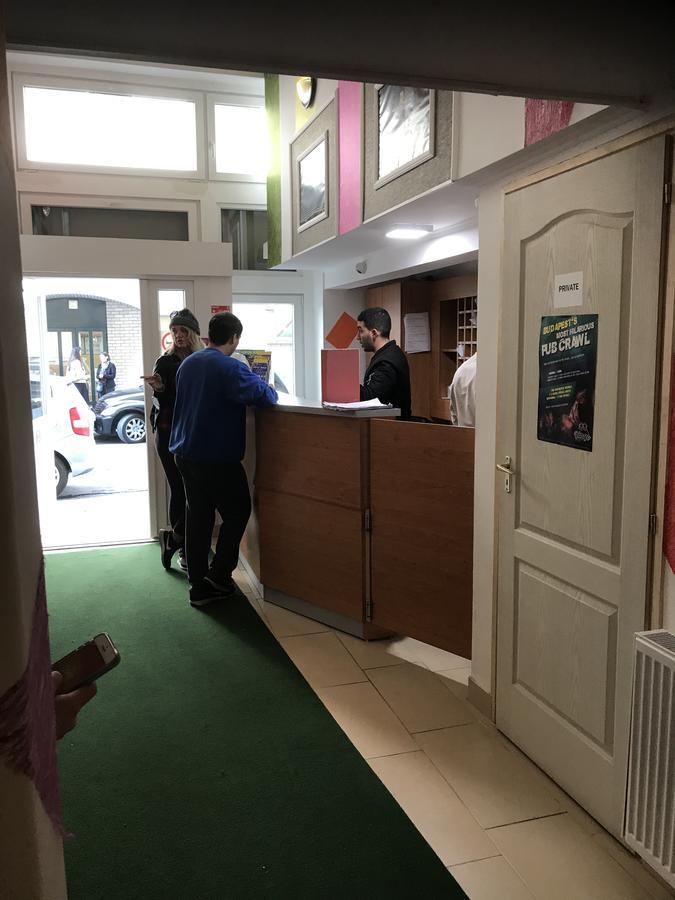 Opera Hostel Будапеща Екстериор снимка