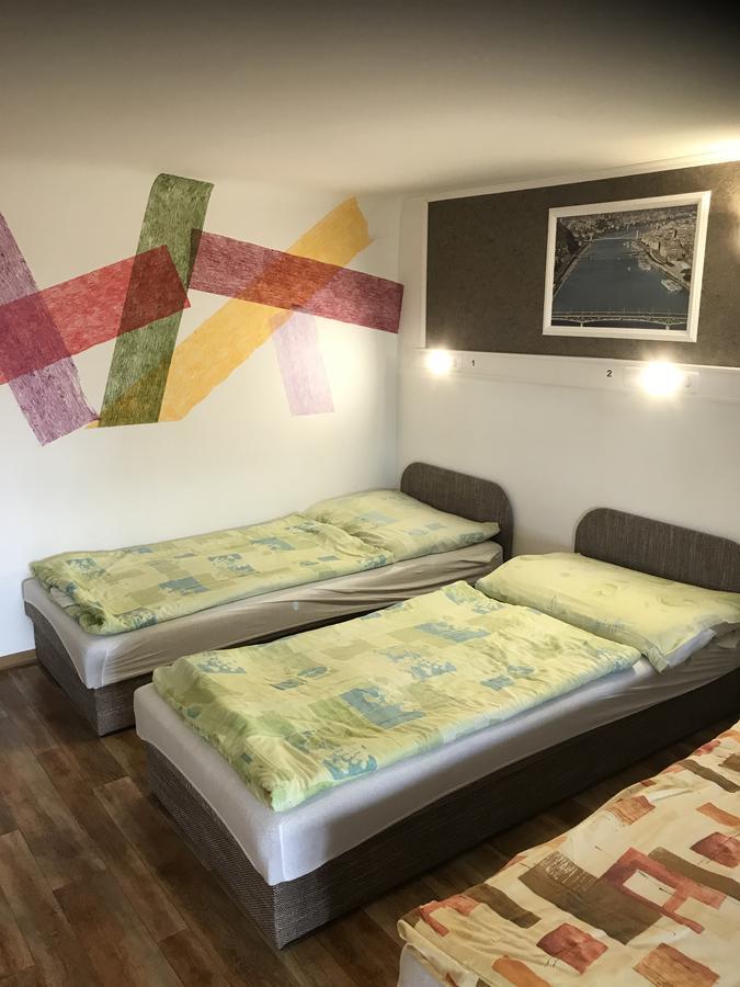 Opera Hostel Будапеща Екстериор снимка