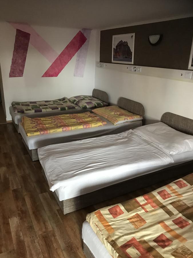 Opera Hostel Будапеща Екстериор снимка