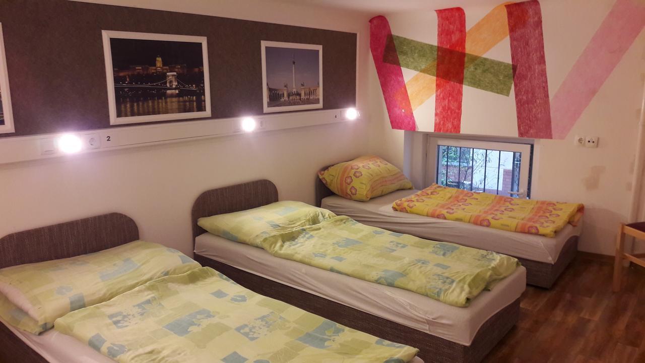 Opera Hostel Будапеща Екстериор снимка
