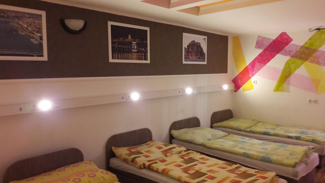 Opera Hostel Будапеща Екстериор снимка