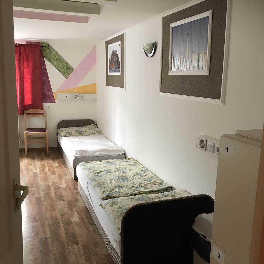 Opera Hostel Будапеща Екстериор снимка